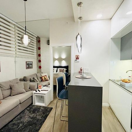 Lirra Luxe - Central Belgrade Apartments Exteriör bild